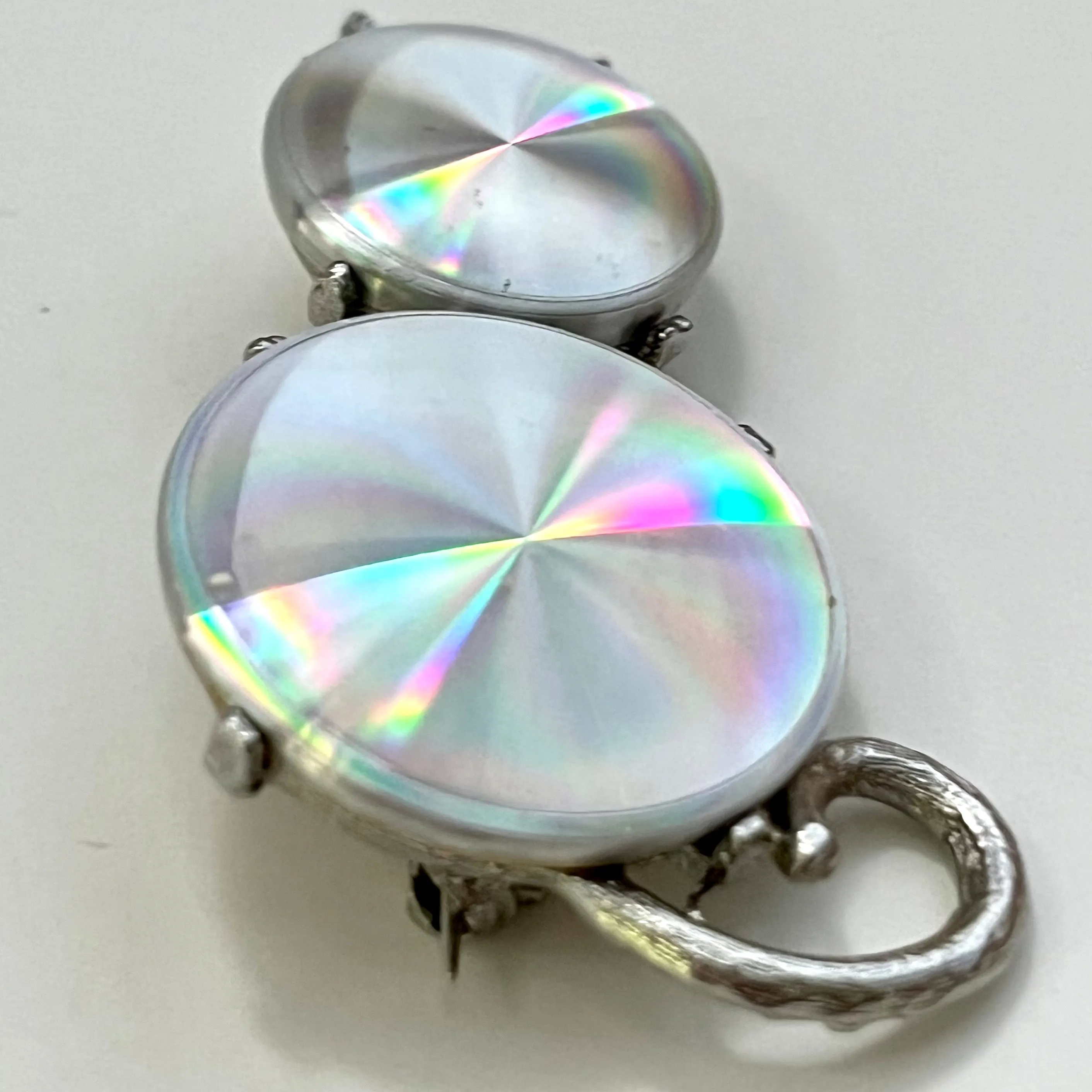 1960s Jewelarama Holographic Disc Cat Brooch