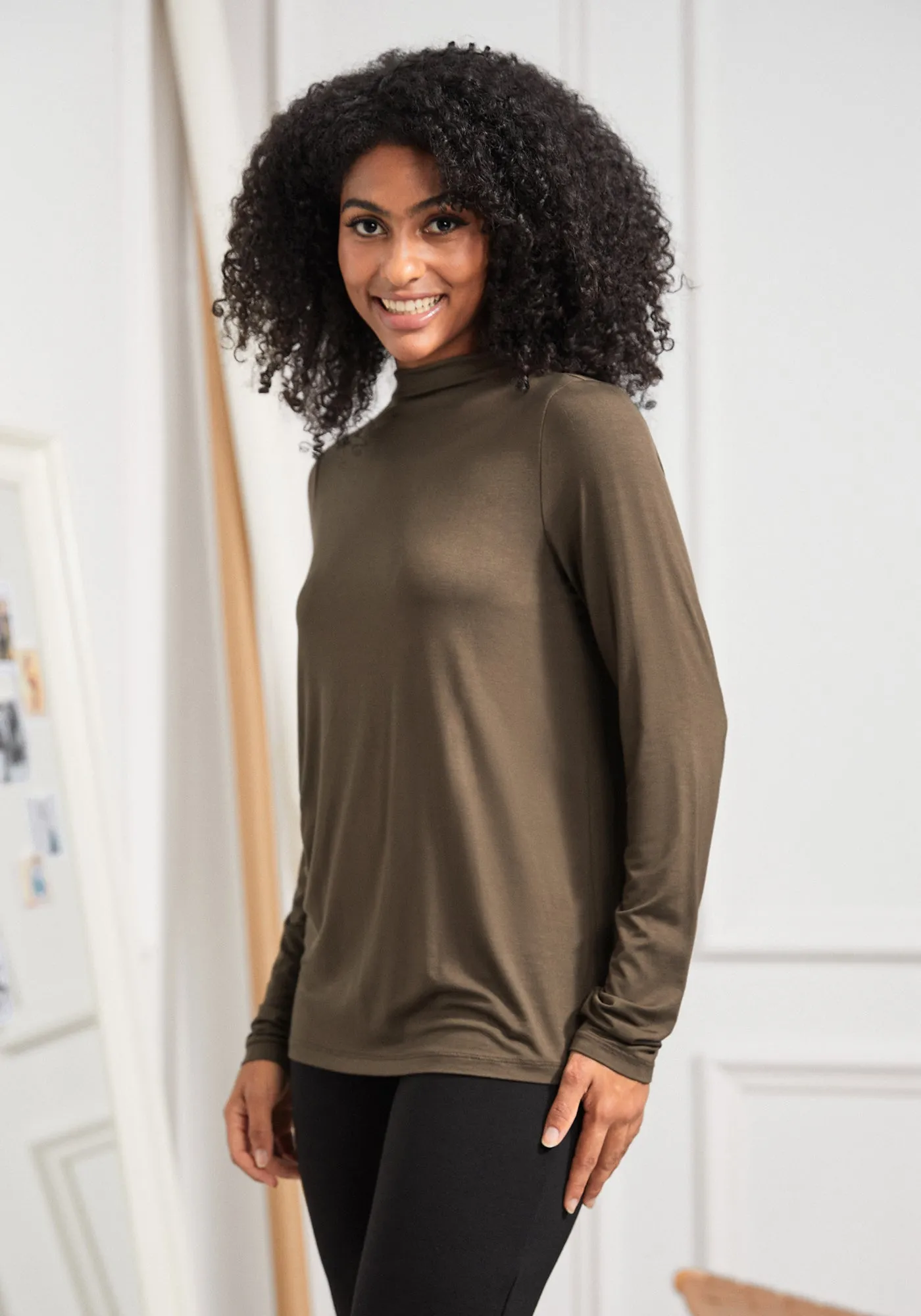 Essential Long Sleeve Mockneck (Brown)