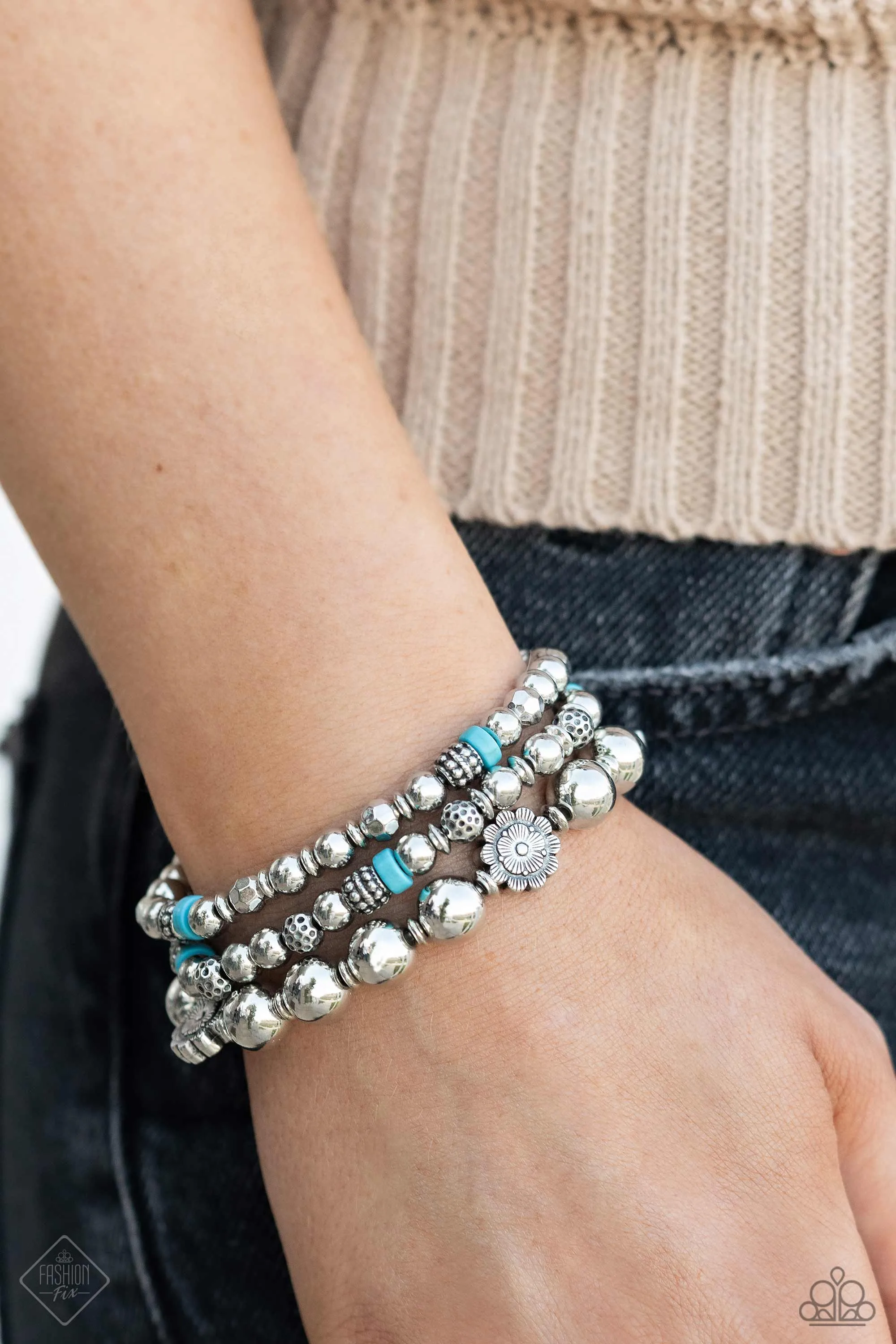 Garden Party Passion - Blue Bracelet - Paparazzi Accessories