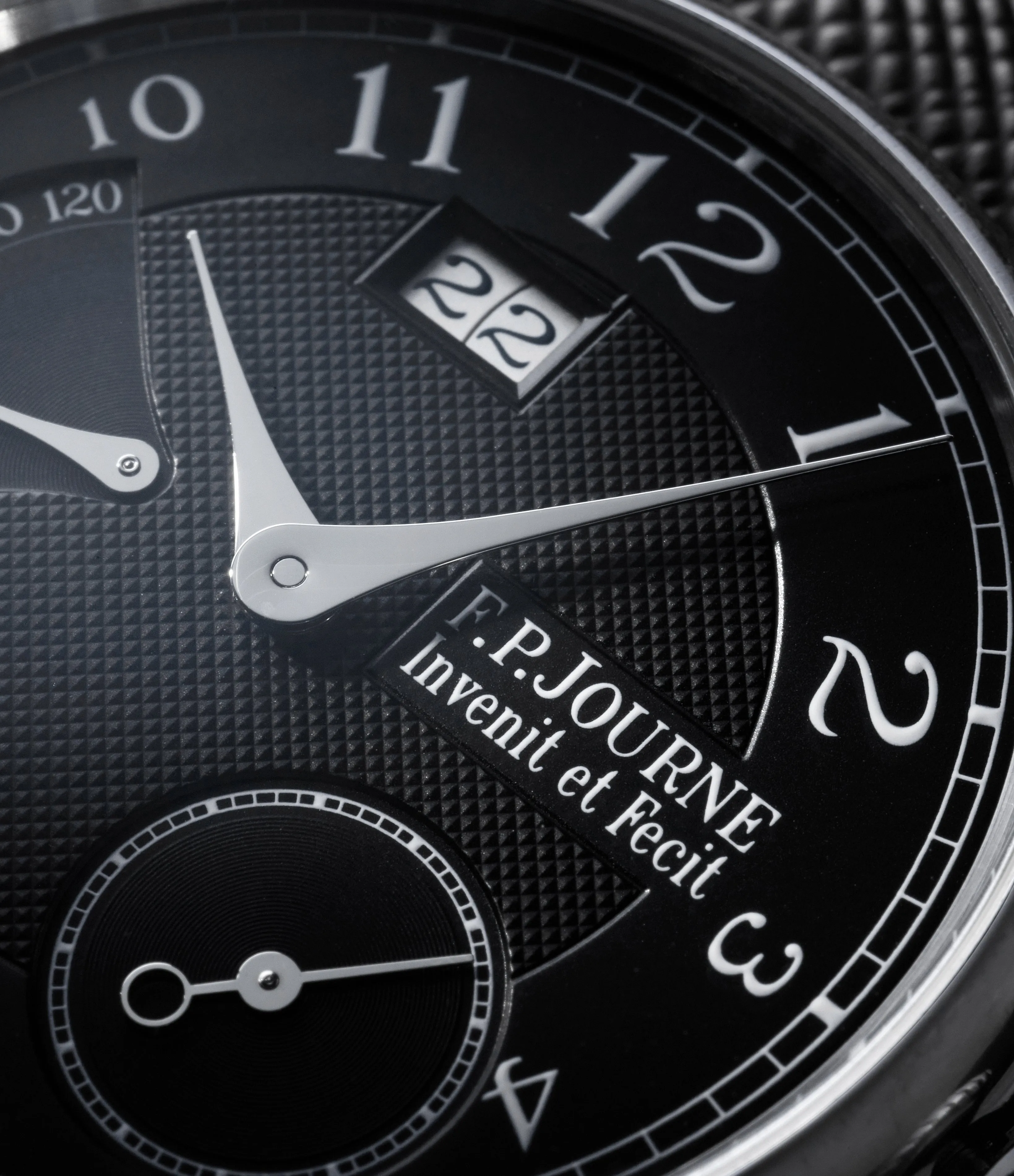 Octa Automatique | 38mm | Black Label | Platinum