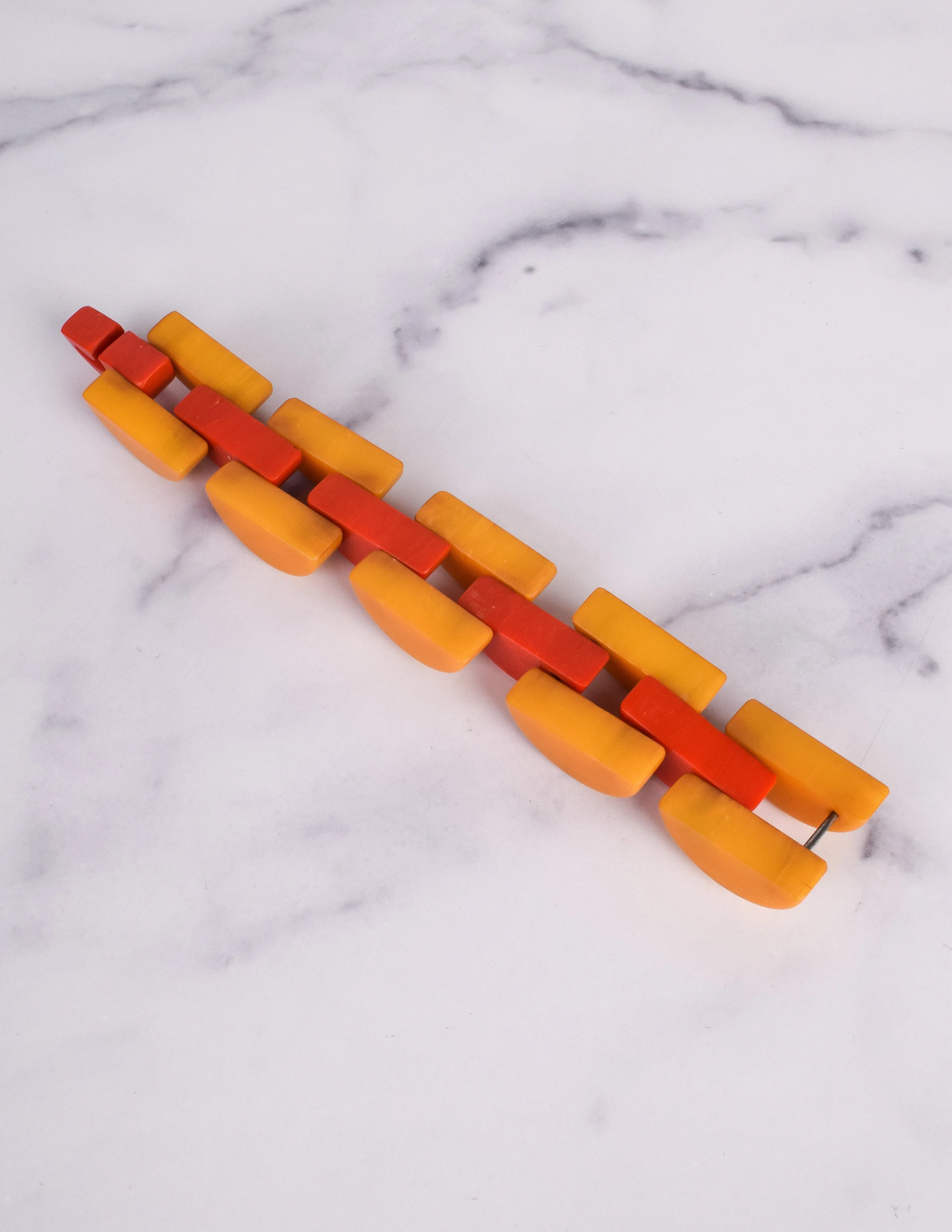 Vintage 1940s Orange and Yellow Marbled Bakelite Chain Bracelet