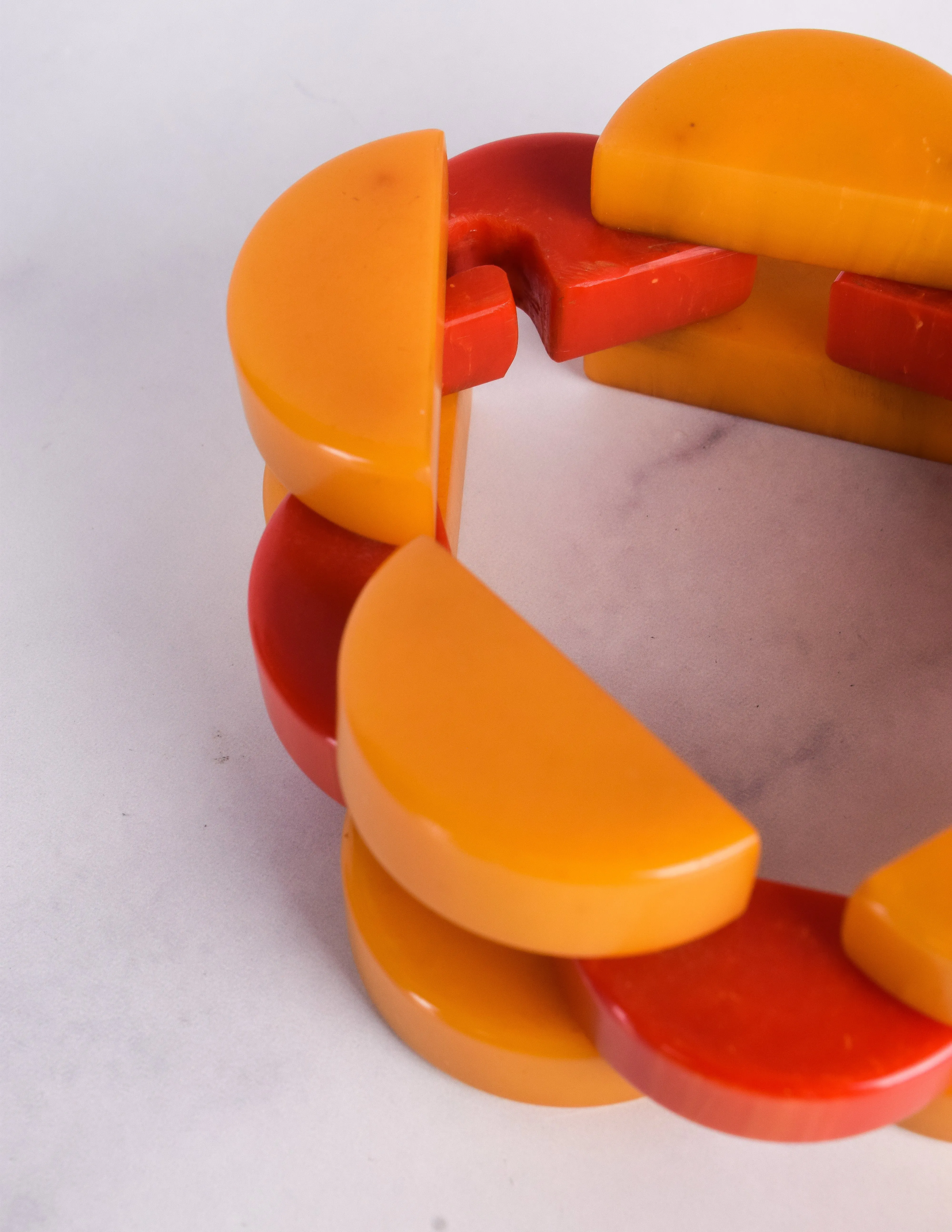 Vintage 1940s Orange and Yellow Marbled Bakelite Chain Bracelet